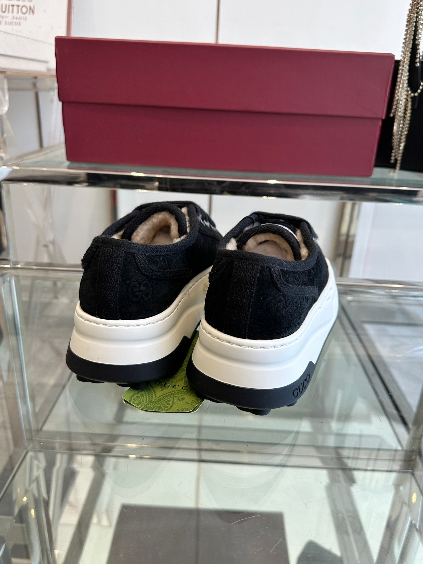 GUCCI SNEAKER IN BLACK CANVAS WITH BEIGE FLEECE LINING