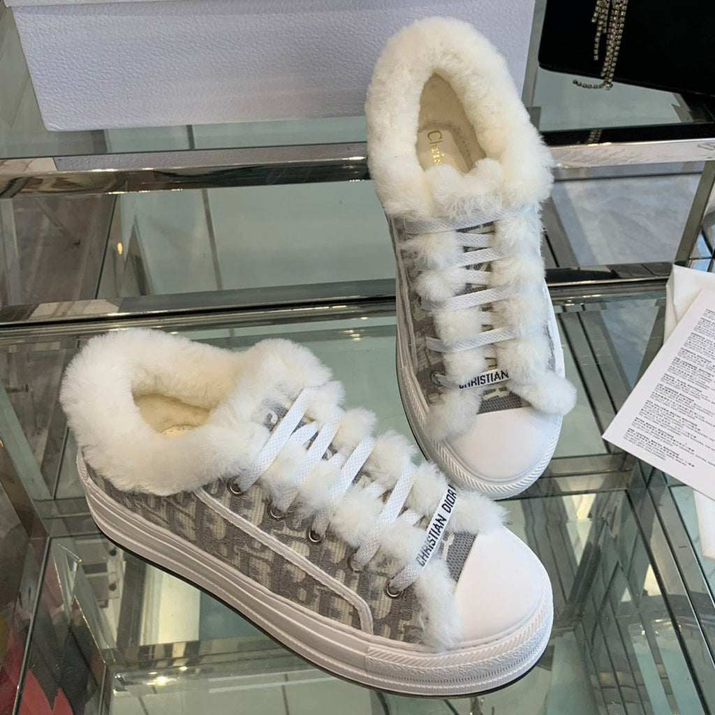 DIOR ALK'N PLATFORM SNEAKER PALE GRAY COTTON EMBROIDERED WITH OBLIQUE MOTIF AND WHITE SHEARLING