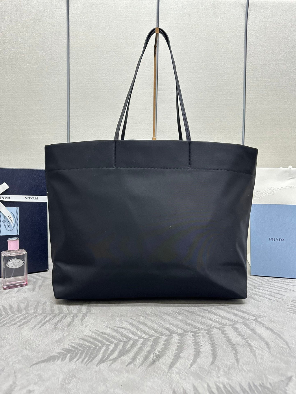 PRADA MEDIUM SHOPPING BAG 40 IN BLACK RE-NYLON FABRIC