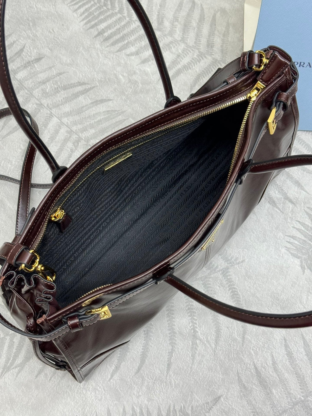PRADA 25S BONNIE LARGE HANDBAG 38 IN RK BROWN GLOSSY CALFSKIN GOLD HARDWARE