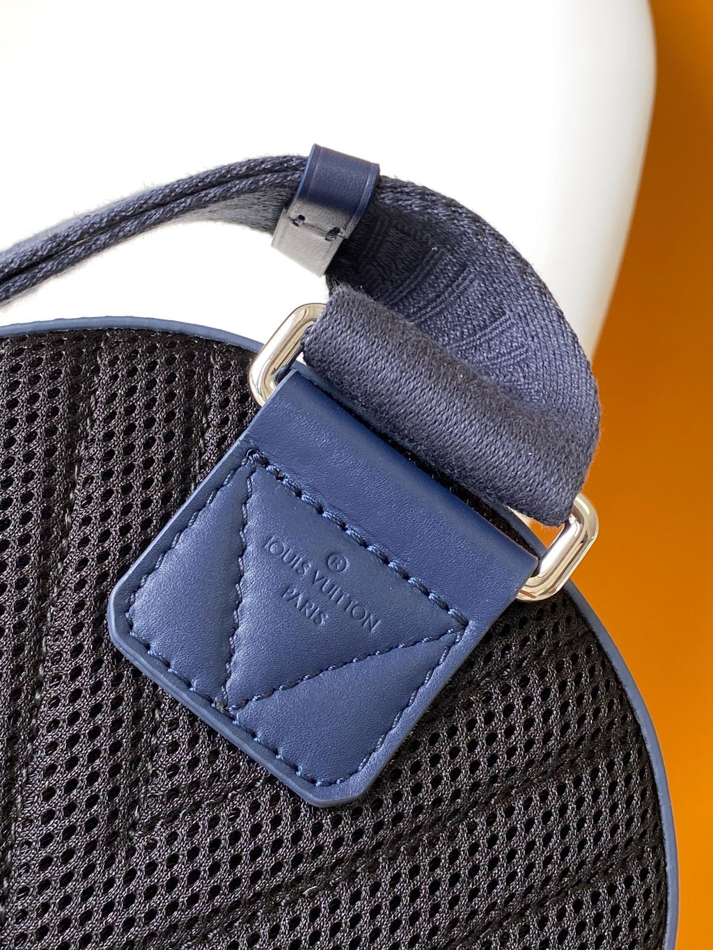 LOUIS VUITTON PILOT CROSSBAG 30 IN NAVY BLUE CALFSKIN