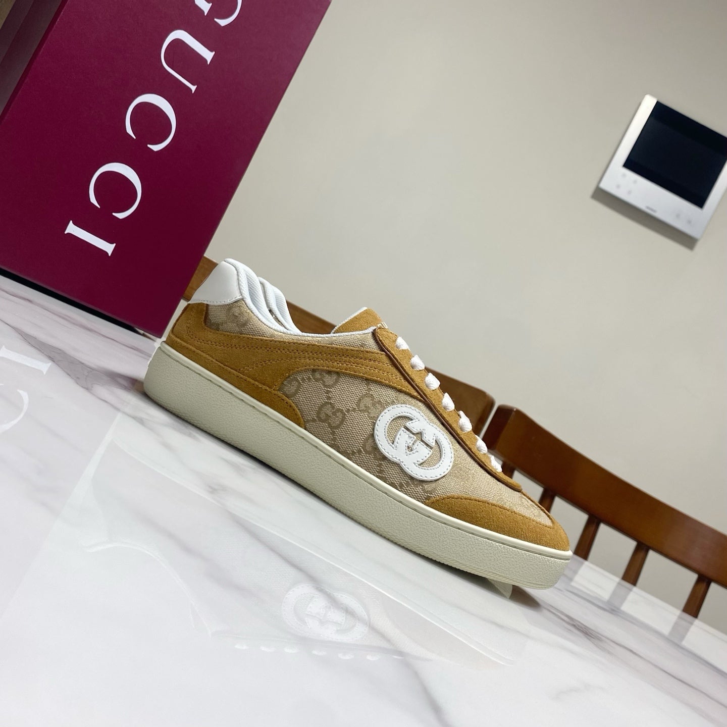 GUCCI 26S SNEAKER IN BEIGE CANVAS AND BROWN SUEDE
