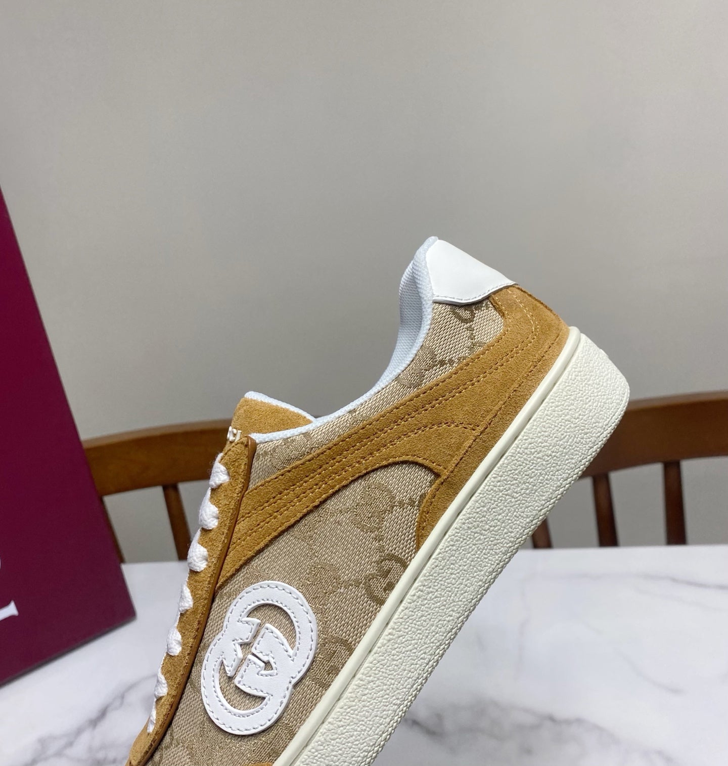 GUCCI 26S SNEAKER IN BEIGE CANVAS AND BROWN SUEDE