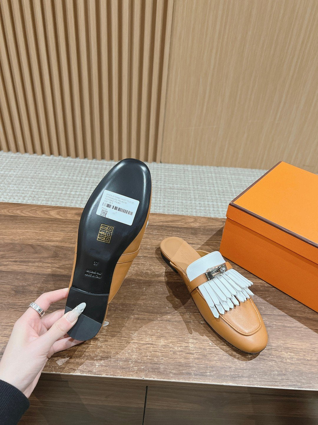 HERMES 0Z Mule Fringed Bronze