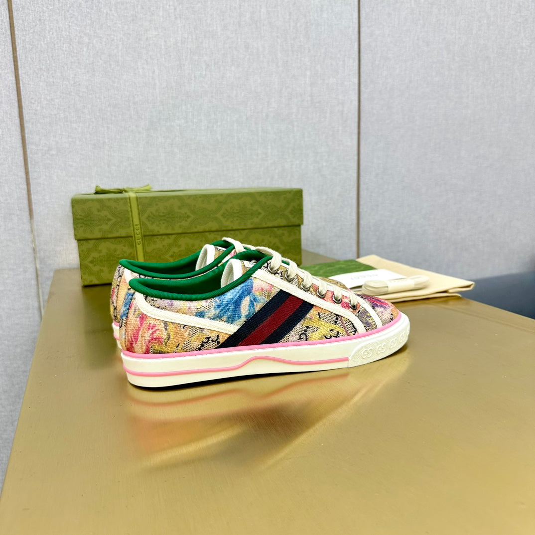 GUCCI TENNIS 1977 TRAINER CANVAS WITH FLOWERS MOTIF