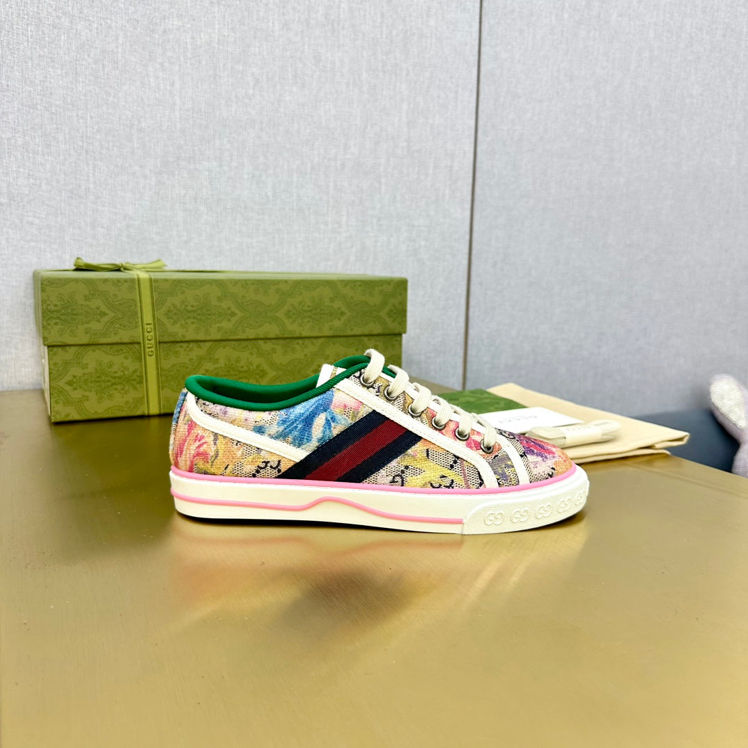 GUCCI TENNIS 1977 TRAINER CANVAS WITH FLOWERS MOTIF