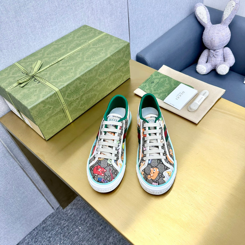 GUCCI TENNIS 1977 TRAINER CANVAS WITH ANIMALS MOTIF