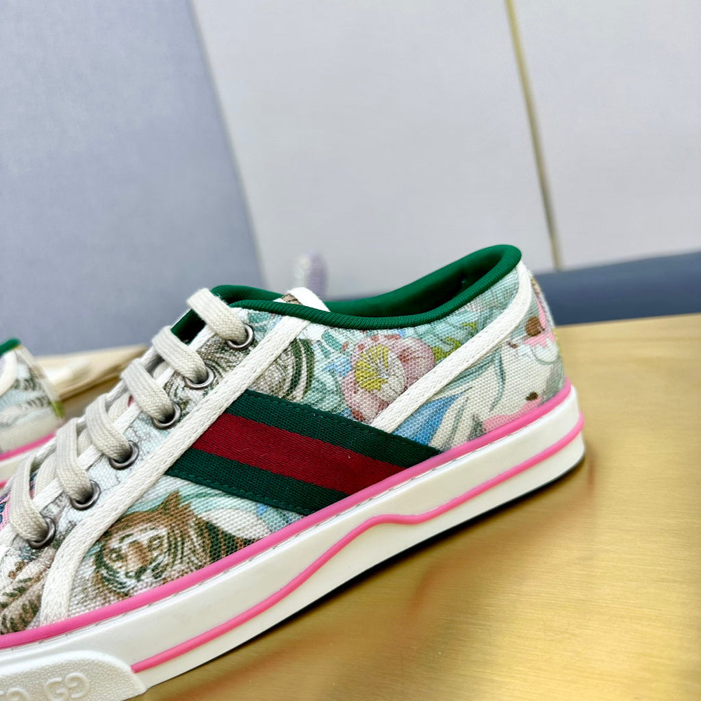 GUCCI TENNIS 1977 TRAINER CANVAS WITH TIGER MOTIF