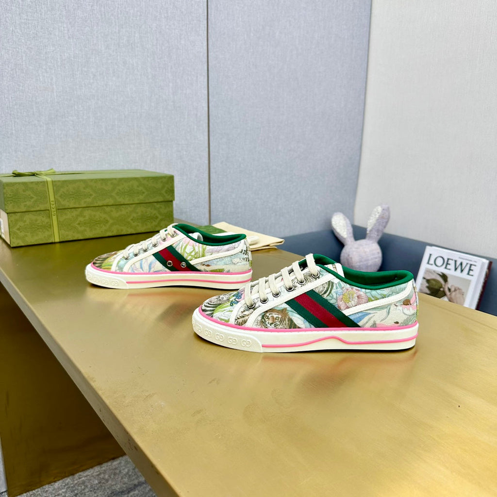 GUCCI TENNIS 1977 TRAINER CANVAS WITH TIGER MOTIF