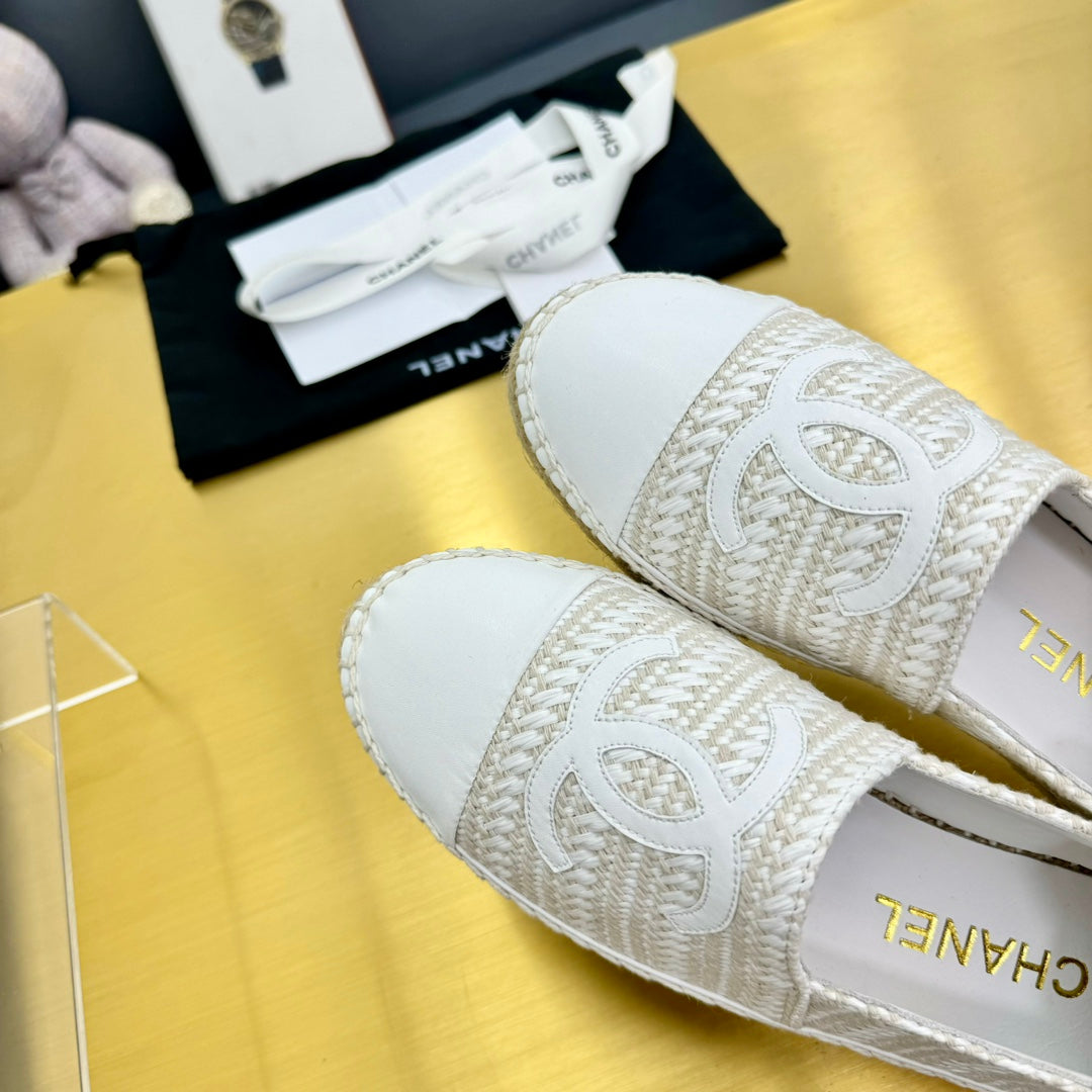 CHANEL ESPADRILLES PLATFORM 25S IN WHITE TWEED MIX CALFSKIN