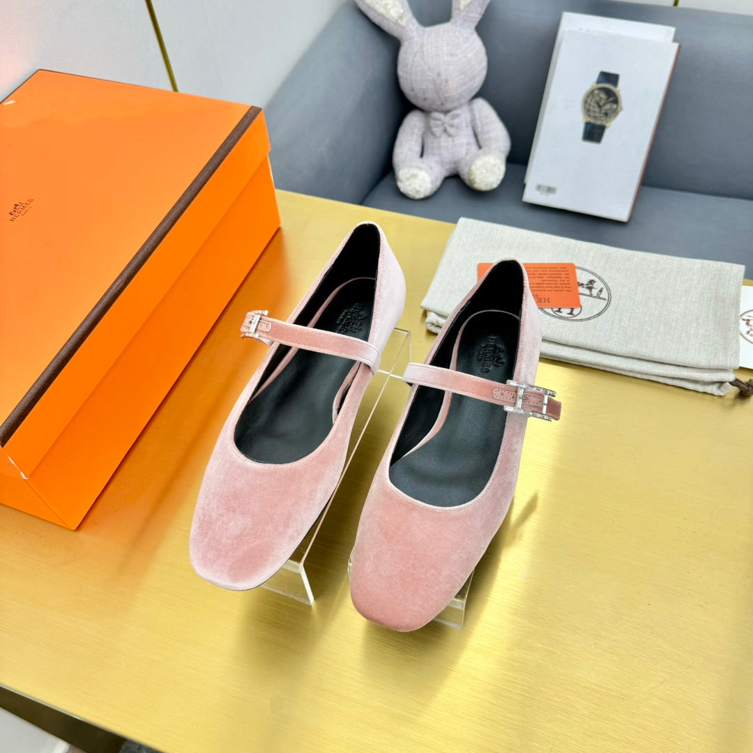 HERMES BALLET FLATS IN LIGHT PINK SUEDE