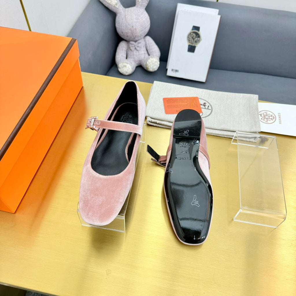 HERMES BALLET FLATS IN LIGHT PINK SUEDE
