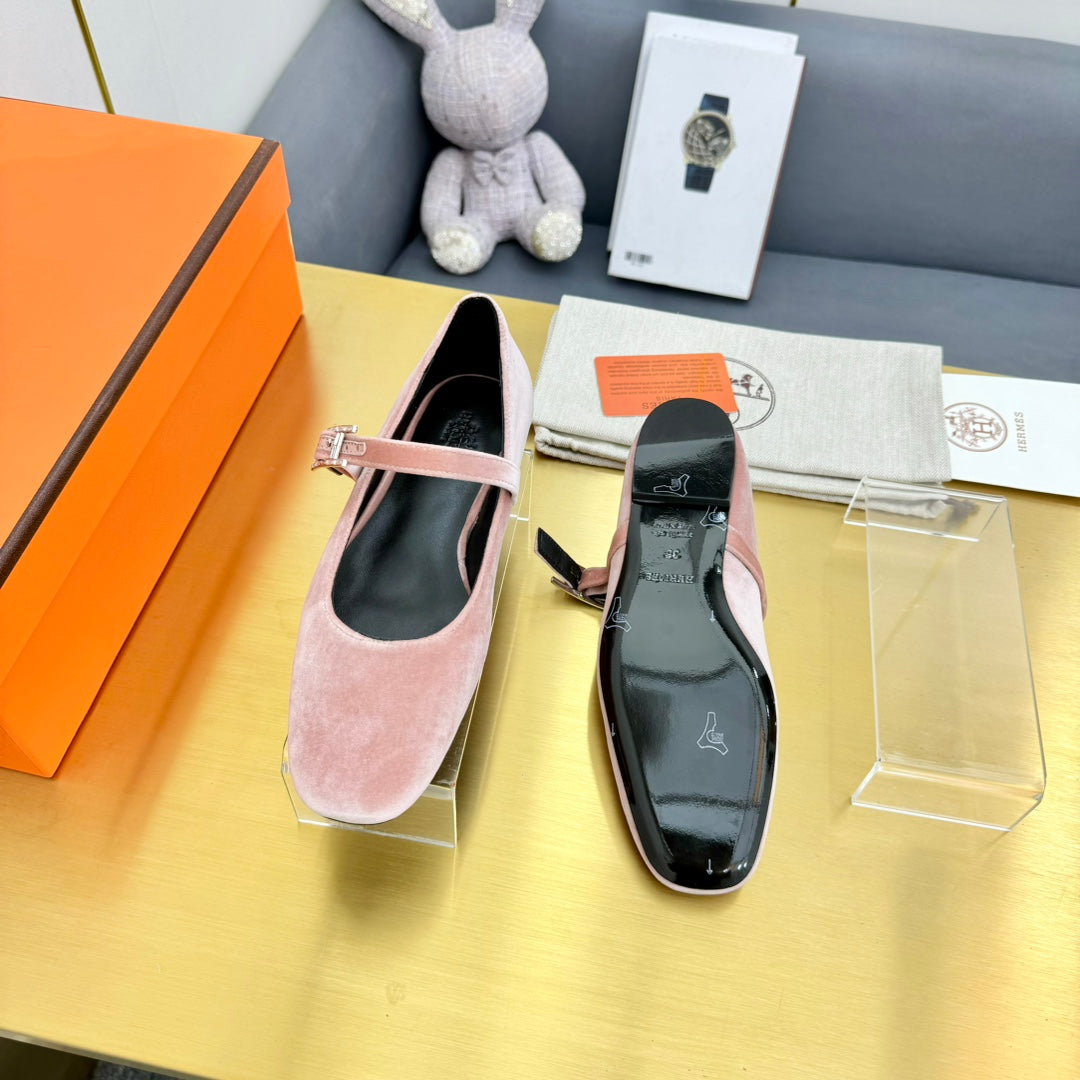 HERMES BALLET FLATS IN LIGHT PINK SUEDE