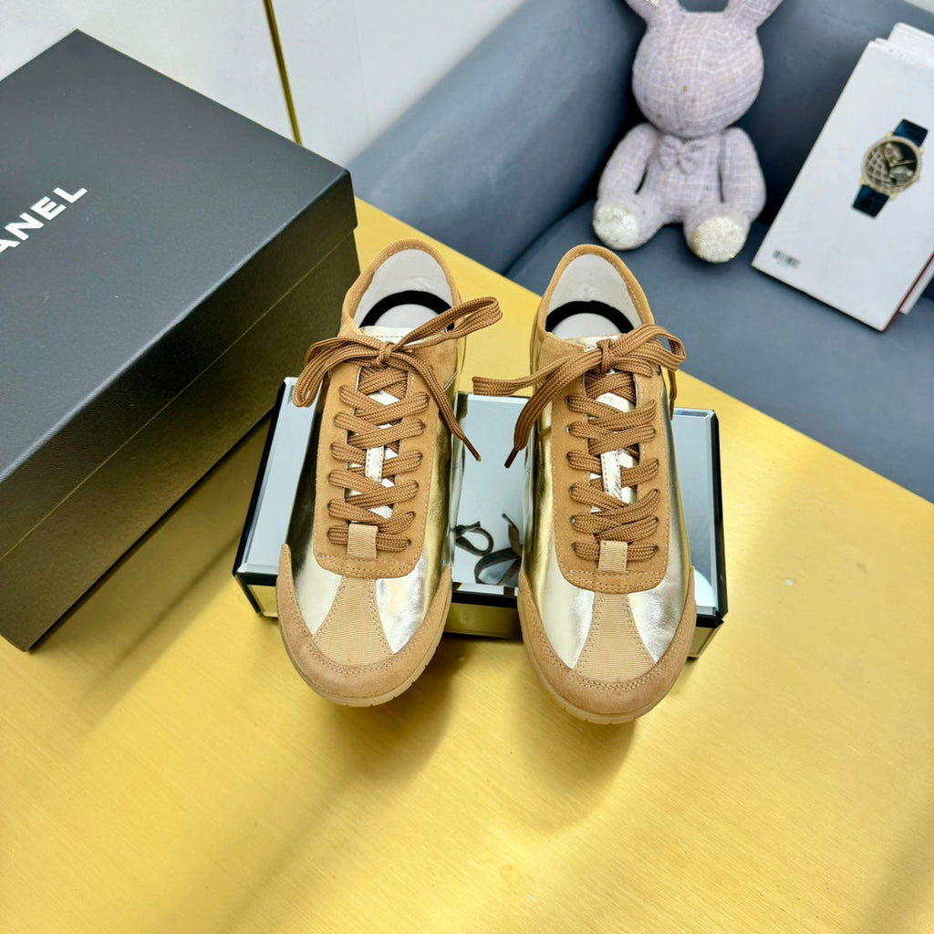CHANEL SNEAKER IN GOLD CALFSKIN AND SUEDE
