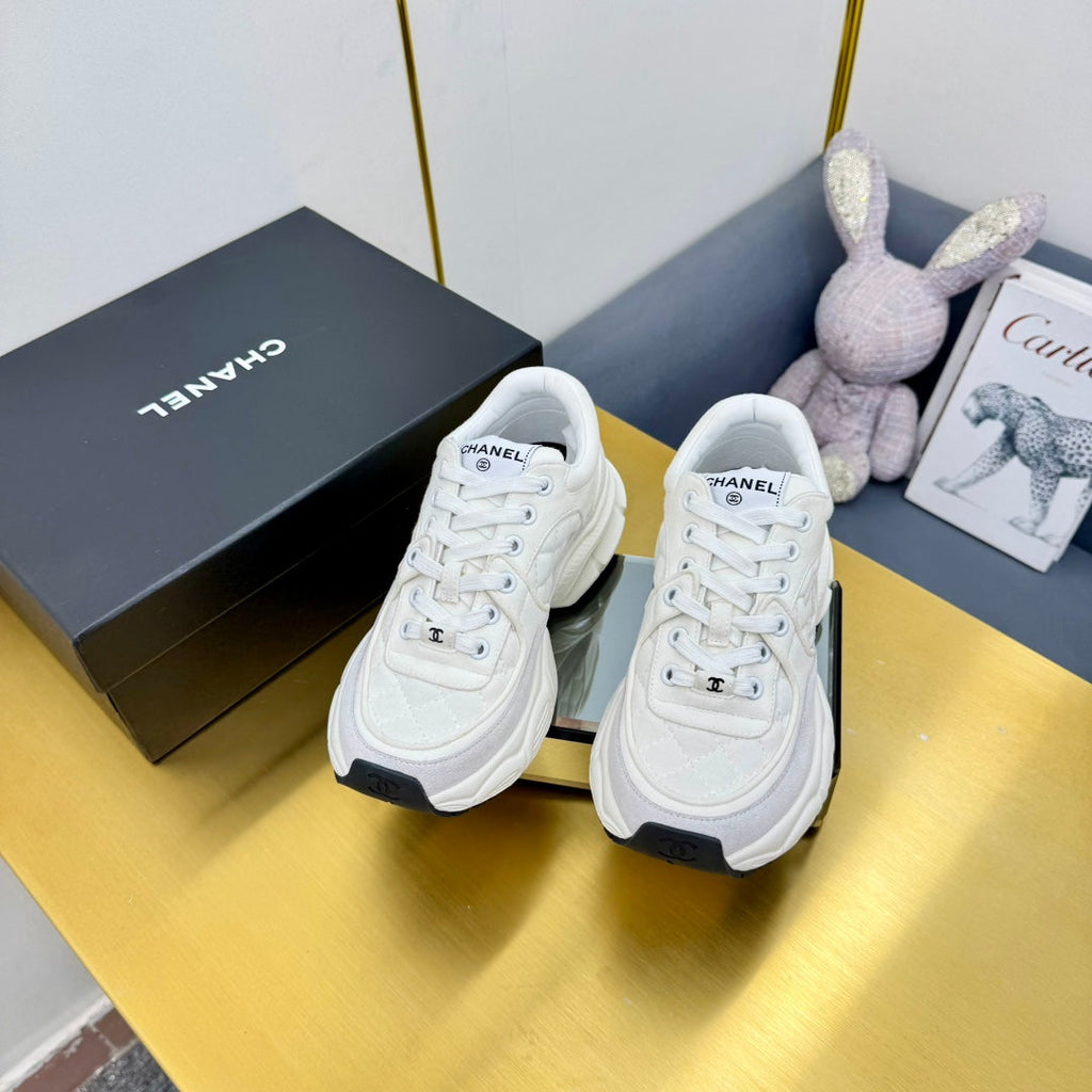 CHANEL DAD SNEAKER IN WHITE LAMBSKIN AND SUEDE