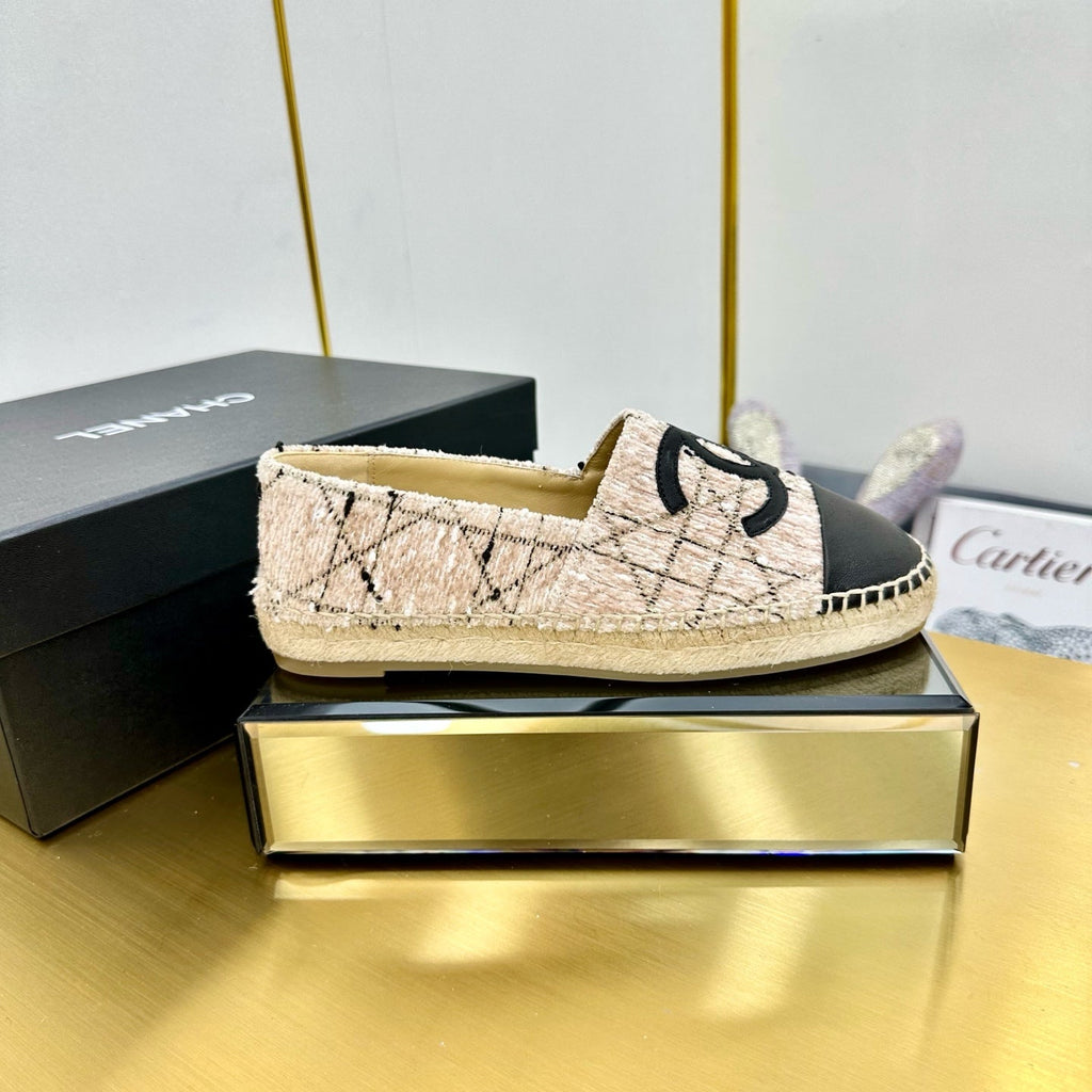CHANEL ESPADRILLES PLATFORM 25S IN LIGHT BEIGE TWEED MIX BLACK CALFSKIN WITH LINED PATTERN