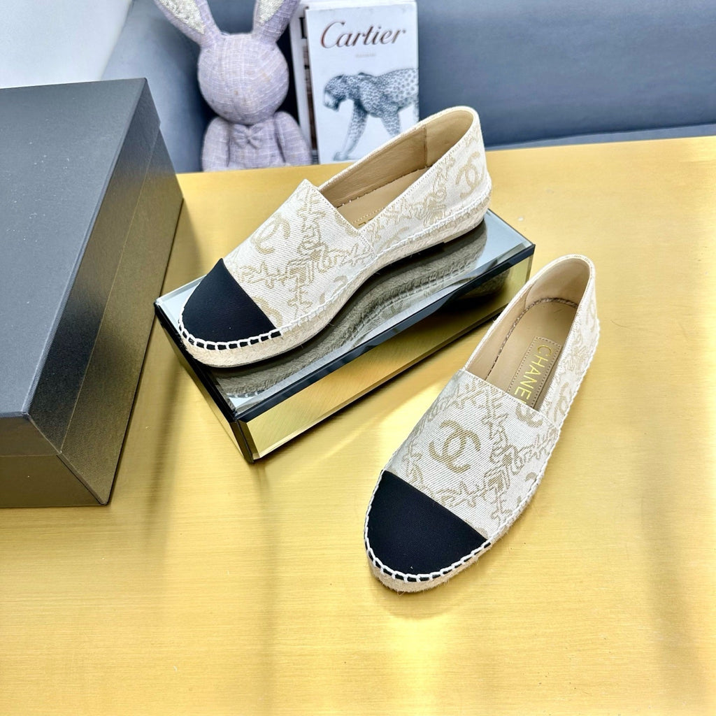 CHANEL ESPADRILLES PLATFORM IN MOSSY BROWN MIX BLACK PATTERN FABRIC