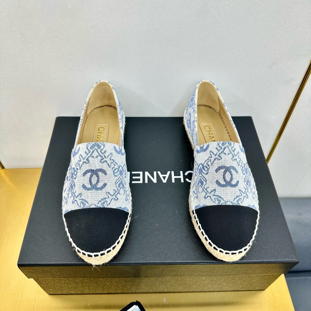 CHANEL ESPADRILLES PLATFORM IN BLUE MIX BLACK FABRIC