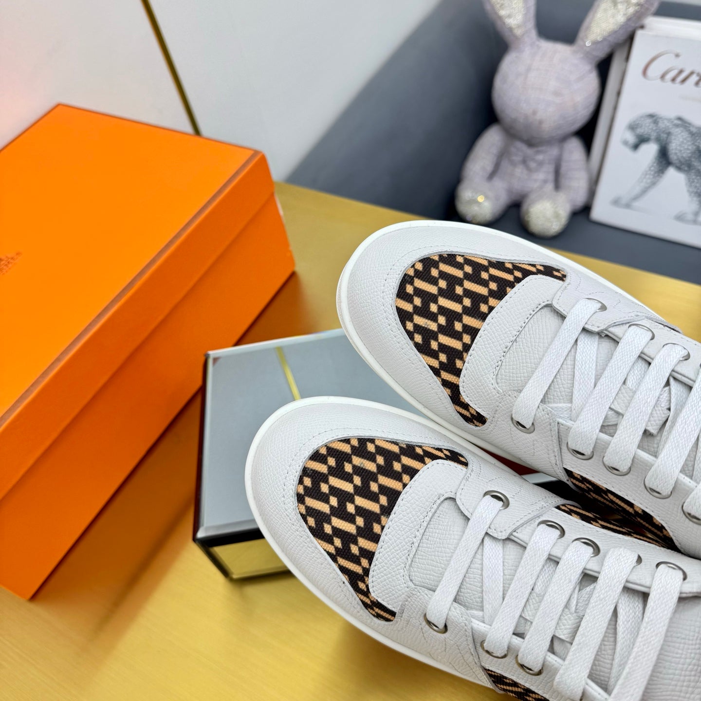 HERMES FREE SNEAKER IN WHITE CALFSKIN AND "H EN BIAIS" BROWN CANVAS