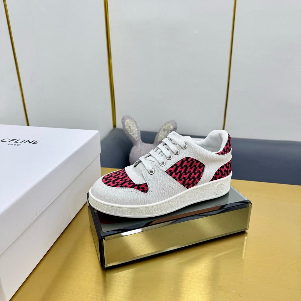 HERMES FREE SNEAKER IN WHITE CALFSKIN AND "H EN BIAIS" RED CANVAS.
