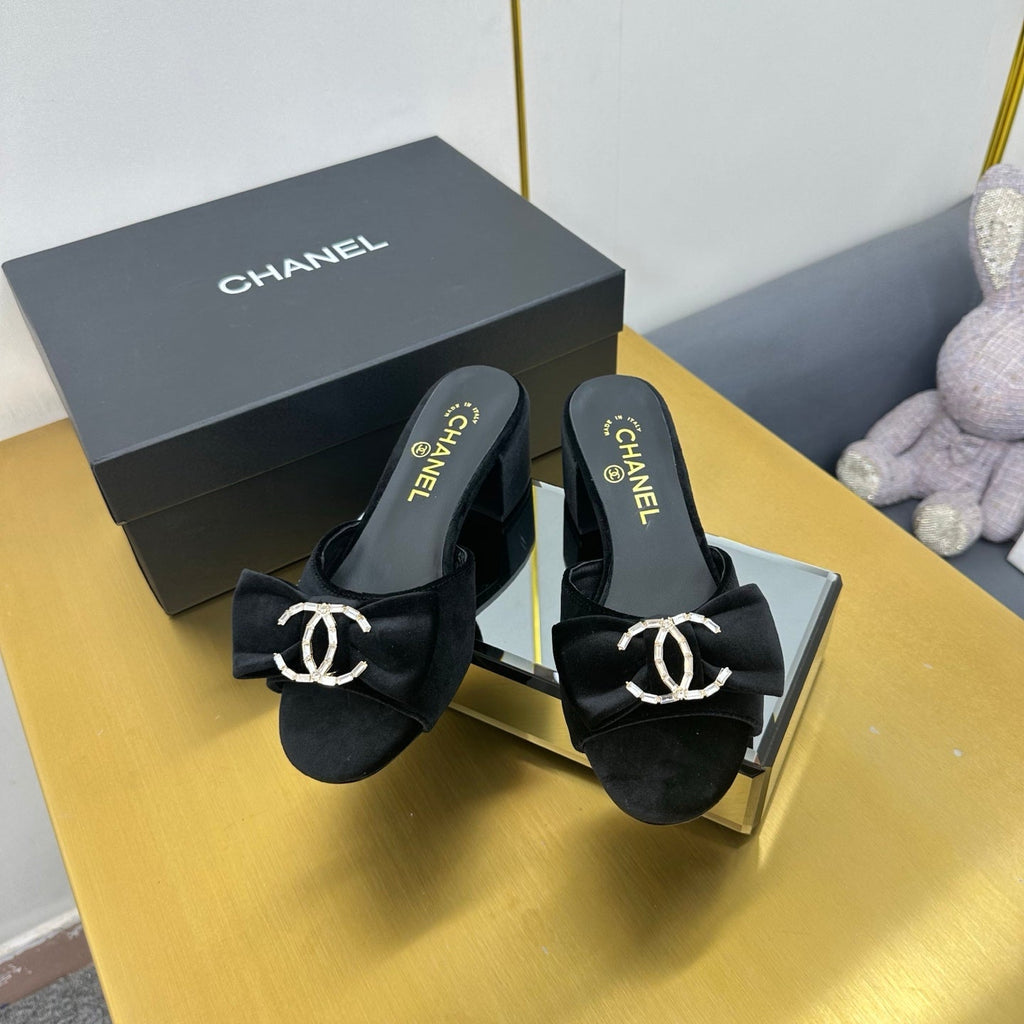 CHANEL BOWKNOT RHINESTONES MID HEEL MULE IN BLACK VELVET