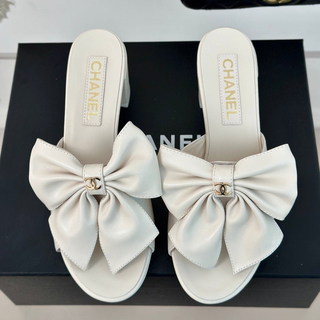 CHANEL Double  Big Bow High Heels Sheepskin White