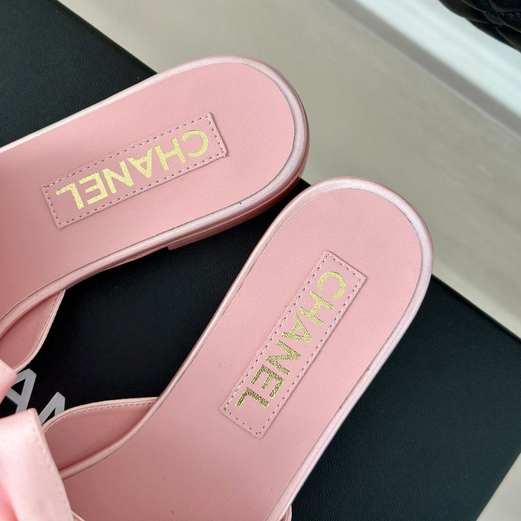 CHANEL Double  big bow flat sandals Sheepskin Light Pink