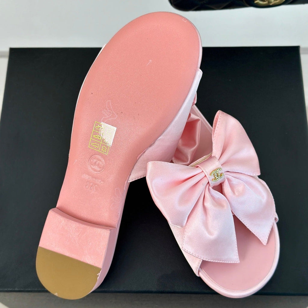 CHANEL Double  big bow flat sandals Sheepskin Light Pink