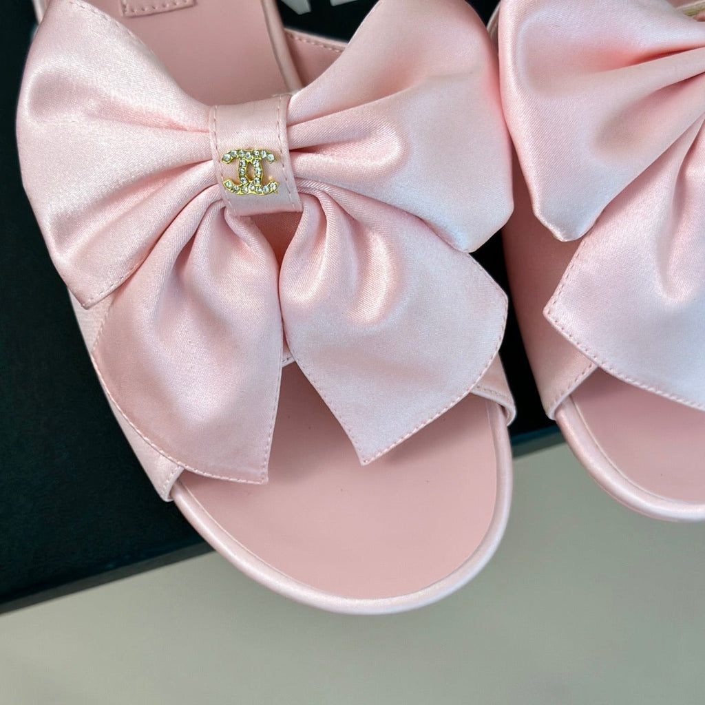 CHANEL Double  big bow flat sandals Sheepskin Light Pink