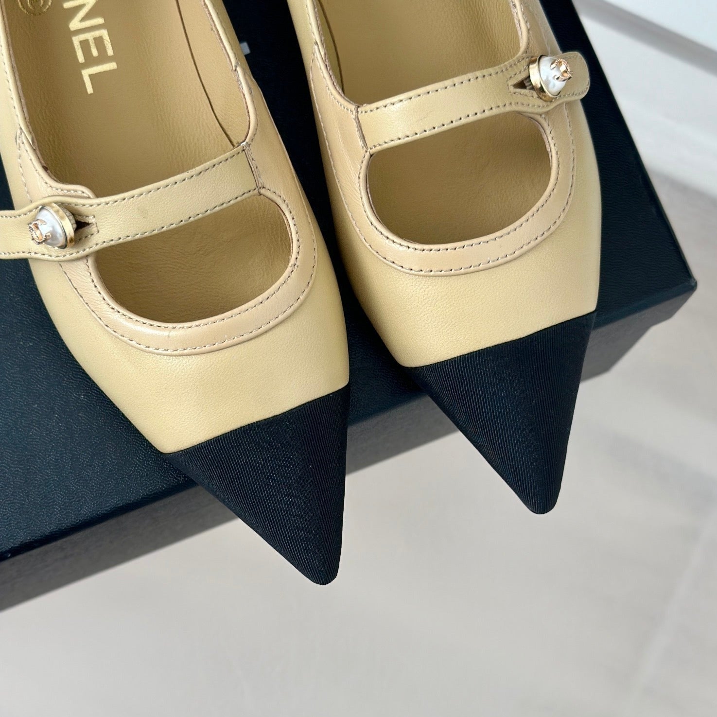 CHANEL Double C Milan Runway Pointed Toe Mary Jane Shoes Dark Cream Black Lambskin