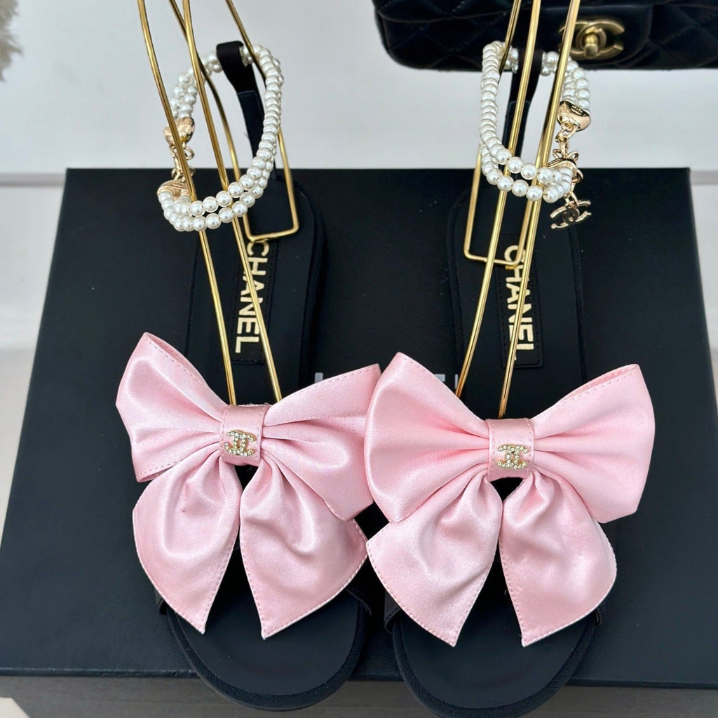 CHANEL Double C Big Bow Pearl Chain Sandals Light Pink Black Lambskin
