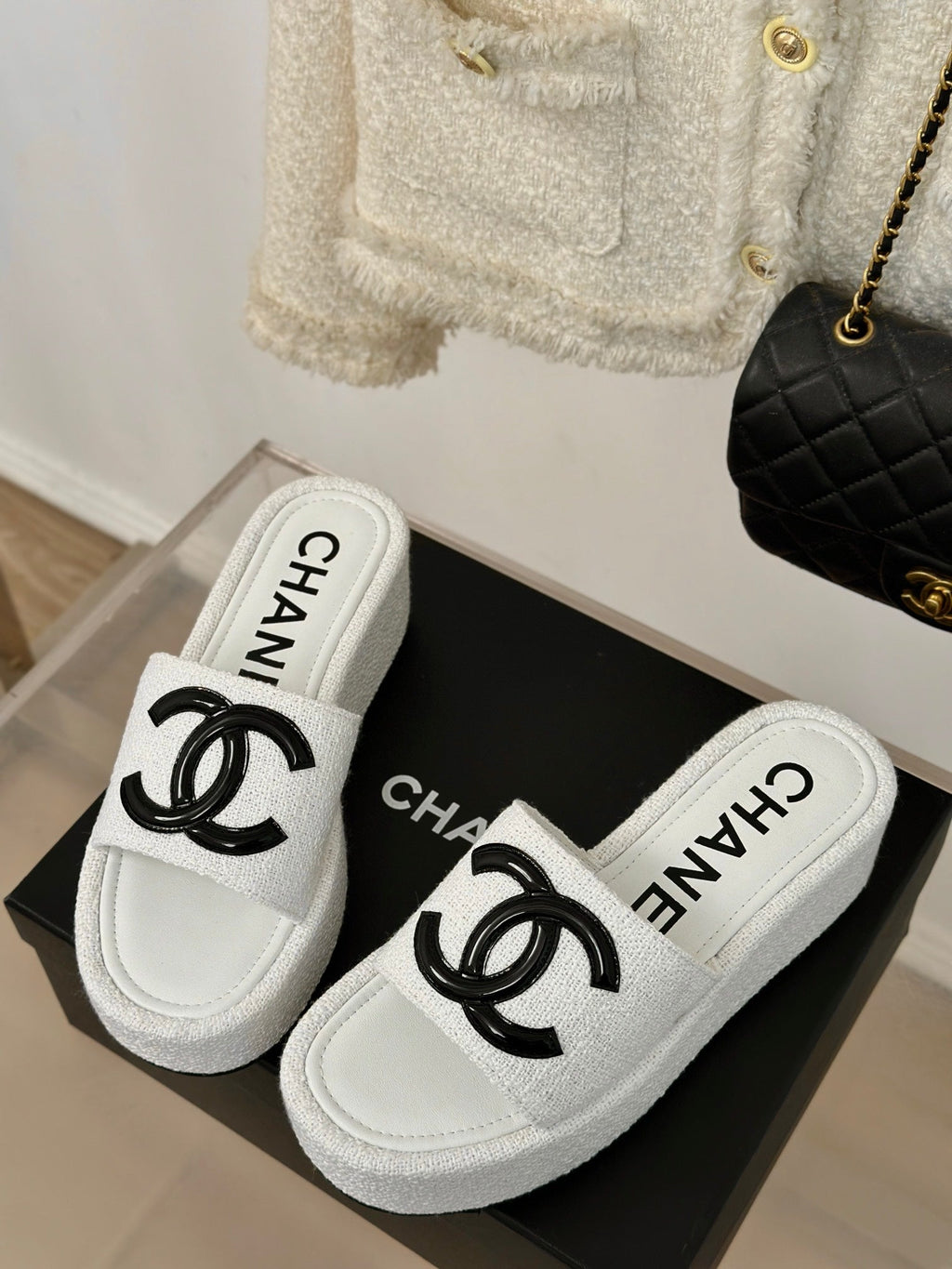 CHANEL CLASSIC SLIPPERS THICK SOLE IN WHITE TWEED