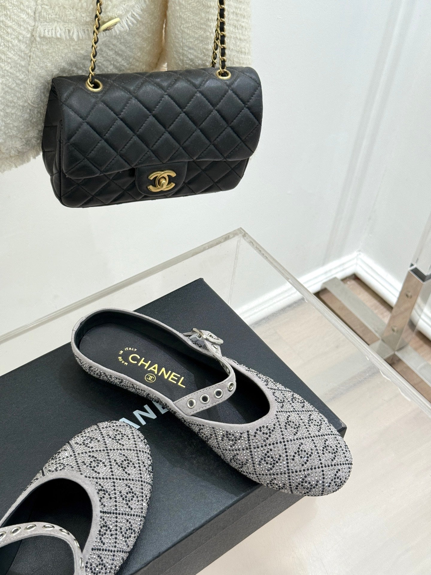 CHANEL FLAT MULES 25SS IN GREY EMBELLISHED WITH RHINESTONES