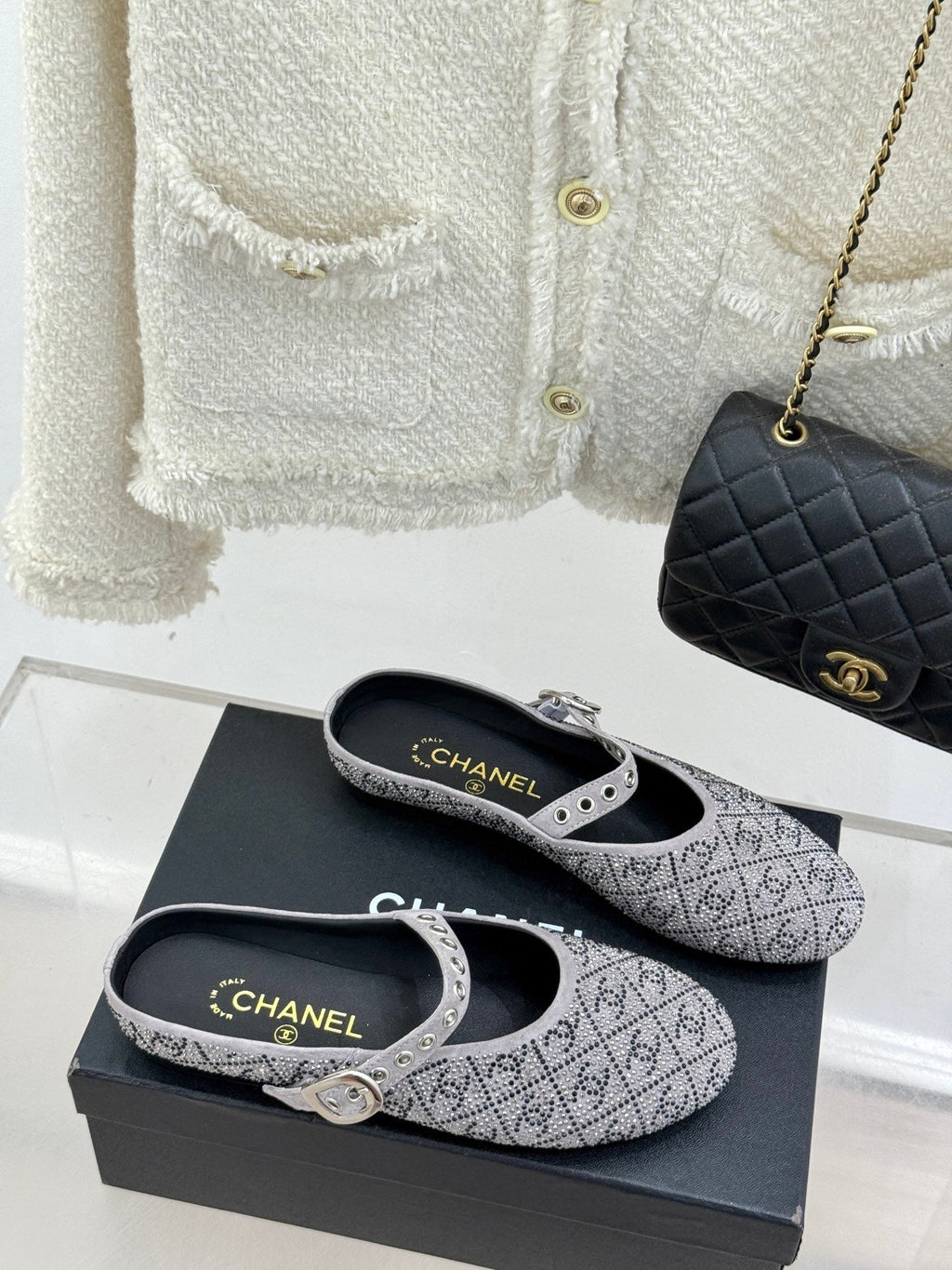 CHANEL FLAT MULES 25SS IN GREY EMBELLISHED WITH RHINESTONES