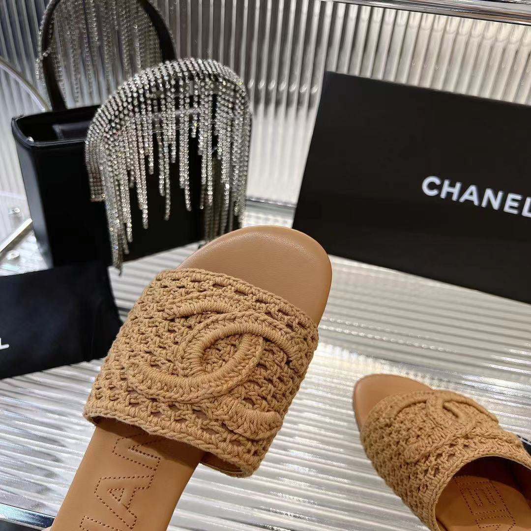 CHANEL SLIPPERS CARAMEL BROWN SHEEPSKIN