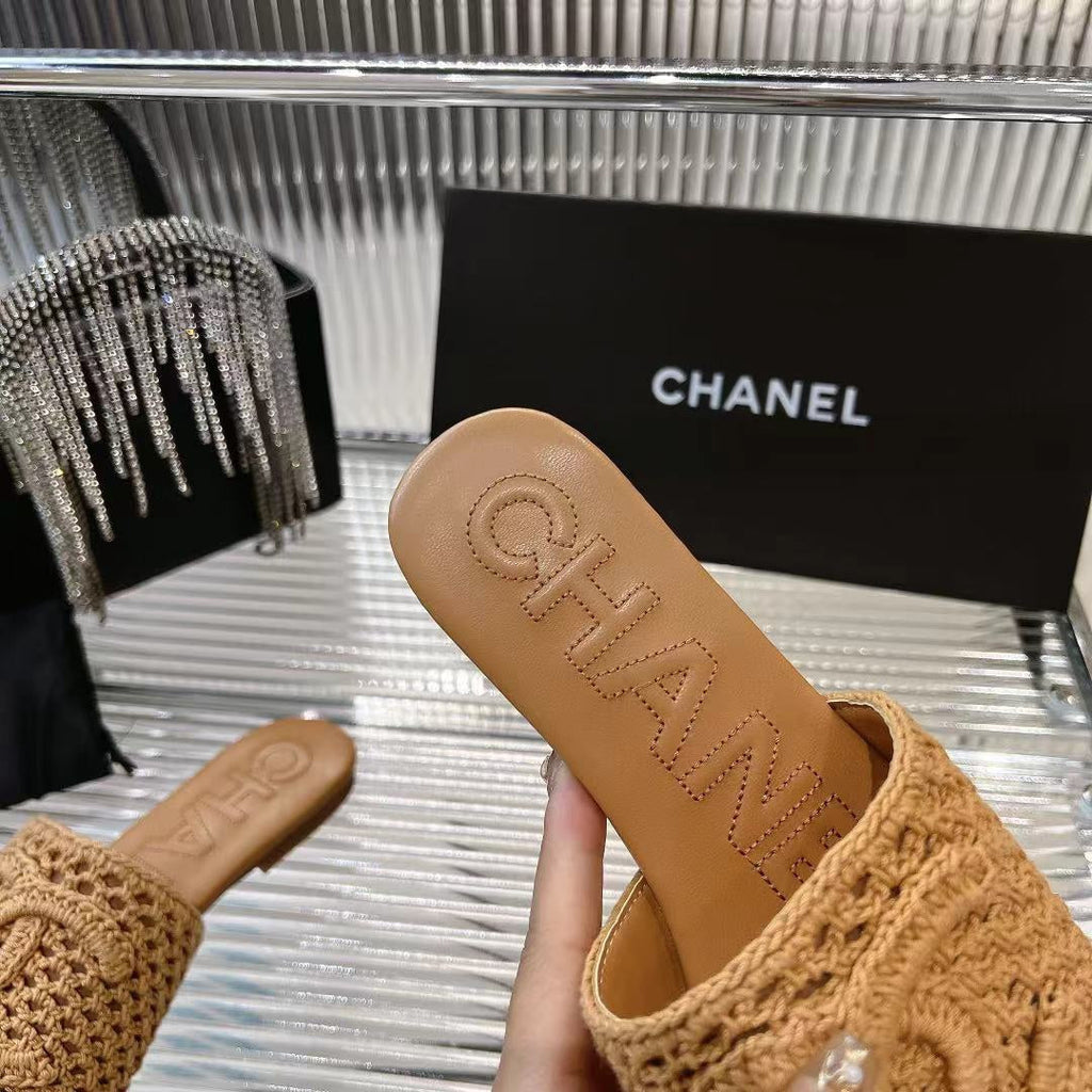 CHANEL SLIPPERS CARAMEL BROWN SHEEPSKIN