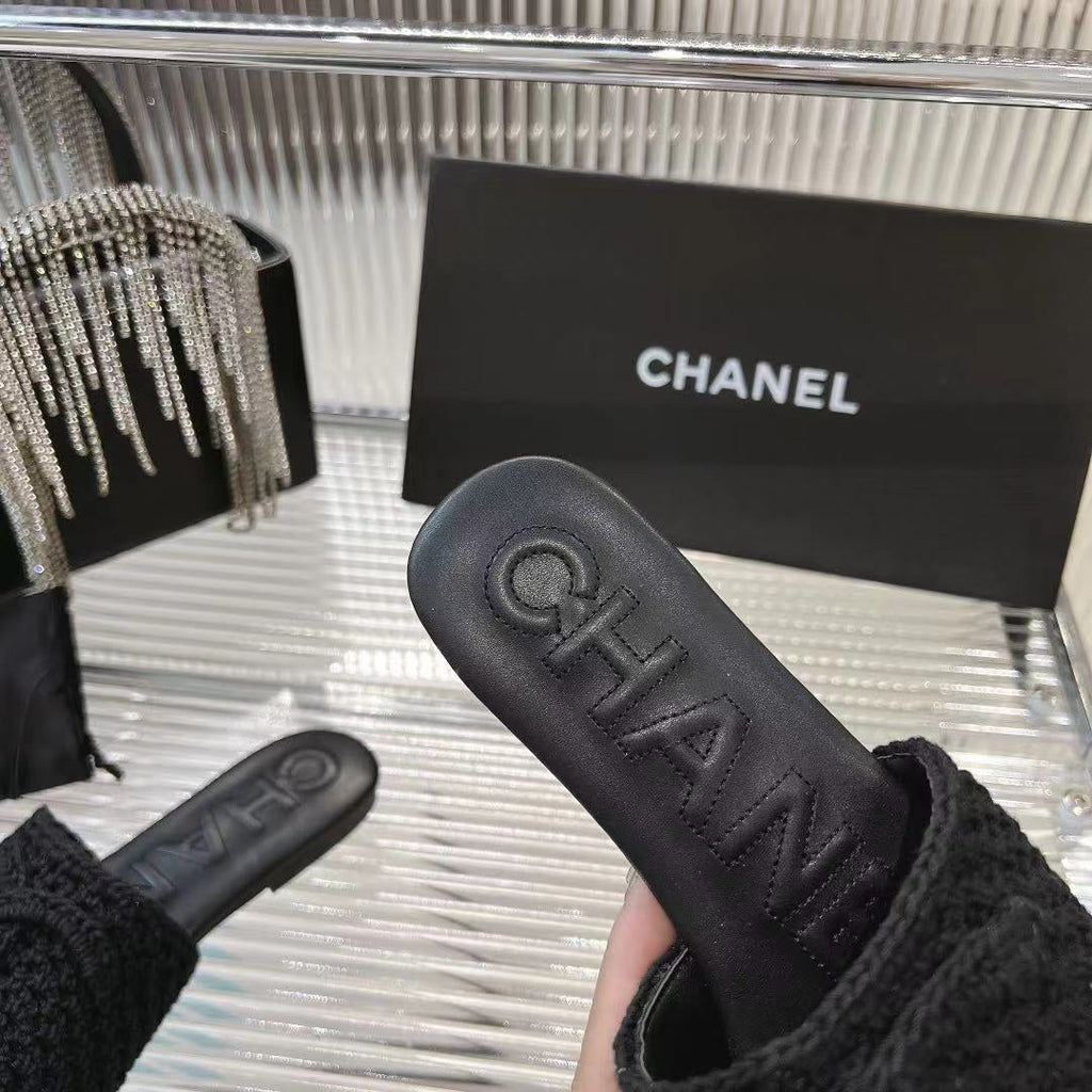 CHANEL SLIPPERS BLACK SHEEPSKIN