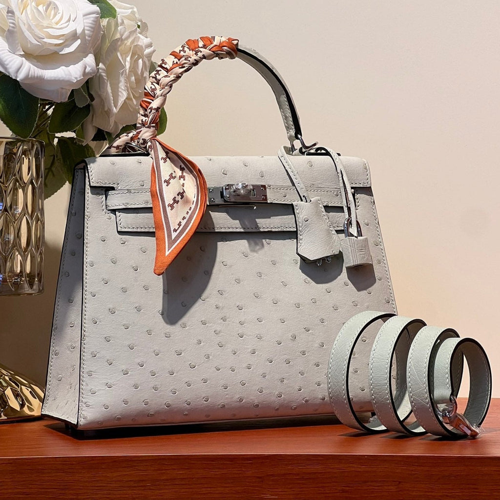HERMES KELLY SELLIER 25 BAG IN PALE GRAY OSTRICH LEATHER WITH SILVER HARDWARE