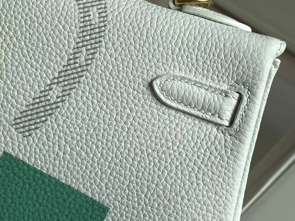 HERMES BIRKIN 25 BAG IN WHITE CALFSKIN WITH COLORFUL STICKER