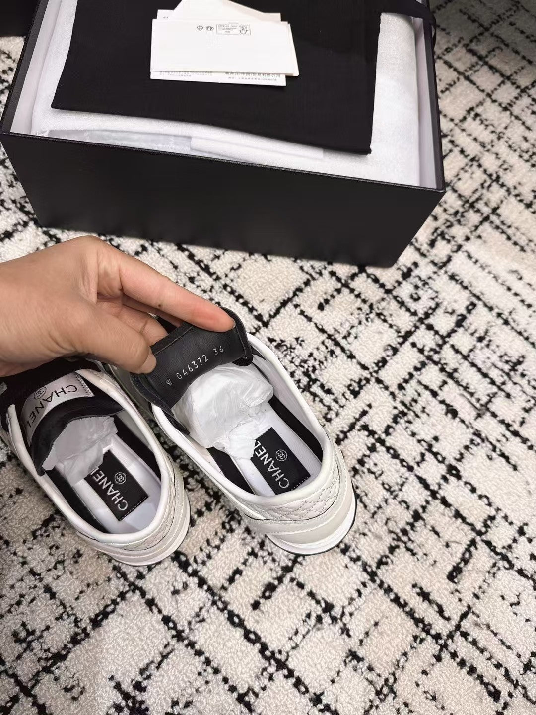 CHANEL TRAINERS SNEAKER IN WHITE CALFSKIN AND SUEDE