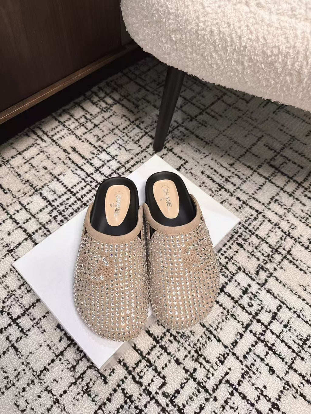 CHANEL FLAT MULE IN LIGHT BROWN SUEDE WITH CRYSTALS