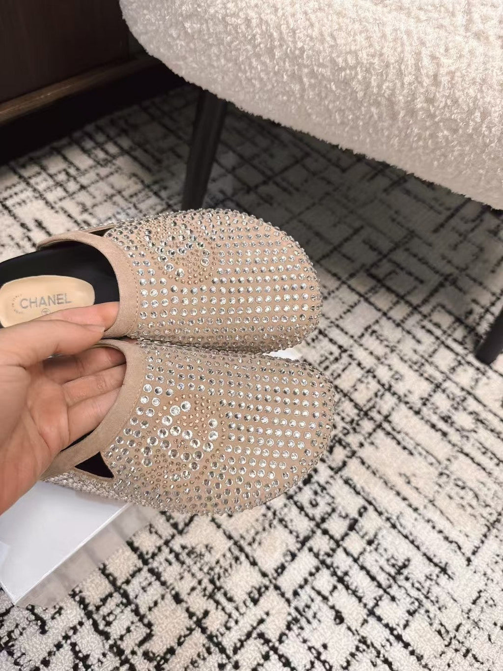CHANEL FLAT MULE IN LIGHT BROWN SUEDE WITH CRYSTALS