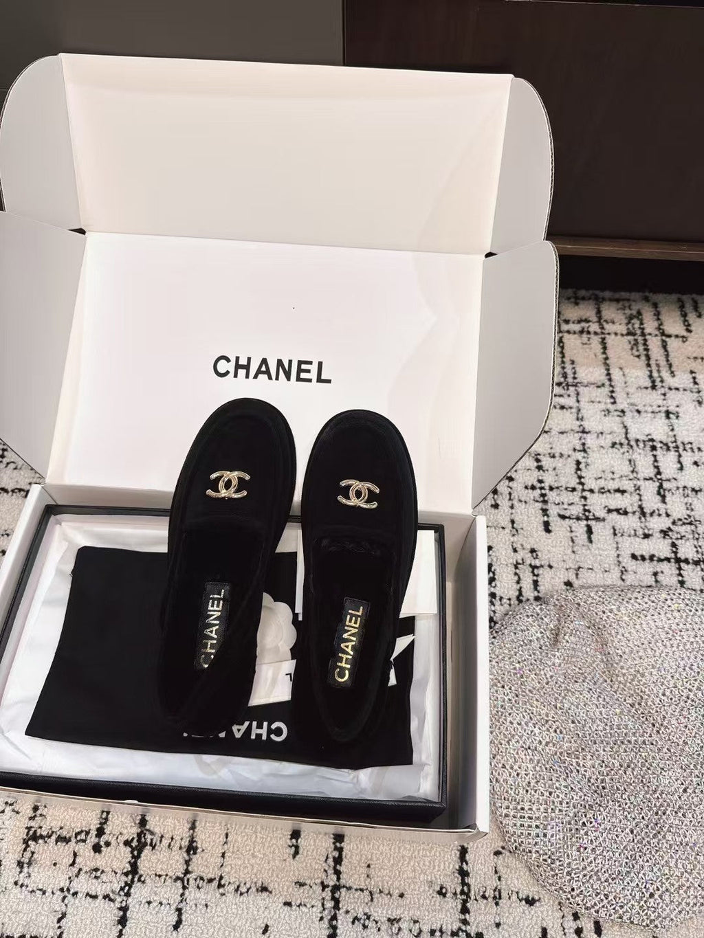 CHANEL SLINGBACK LOAFER IN BLACK SUEDE AND SHEARLING