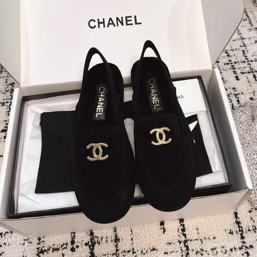 CHANEL SLINGBACK LOAFER IN BLACK SUEDE AND SHEARLING