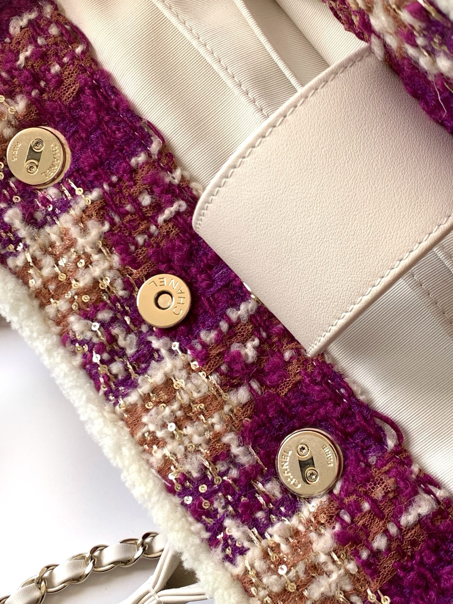 CHANEL 25S SHOPPING BAG 40 IN DARK PINK MIX WHITE TWEED