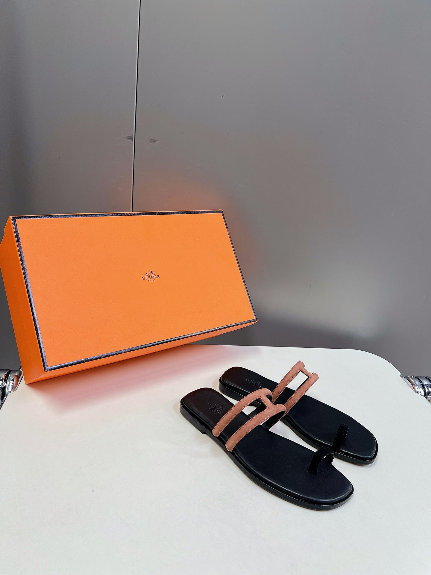 HERMES Georgia Sandals Peach Suede Black Calfskin