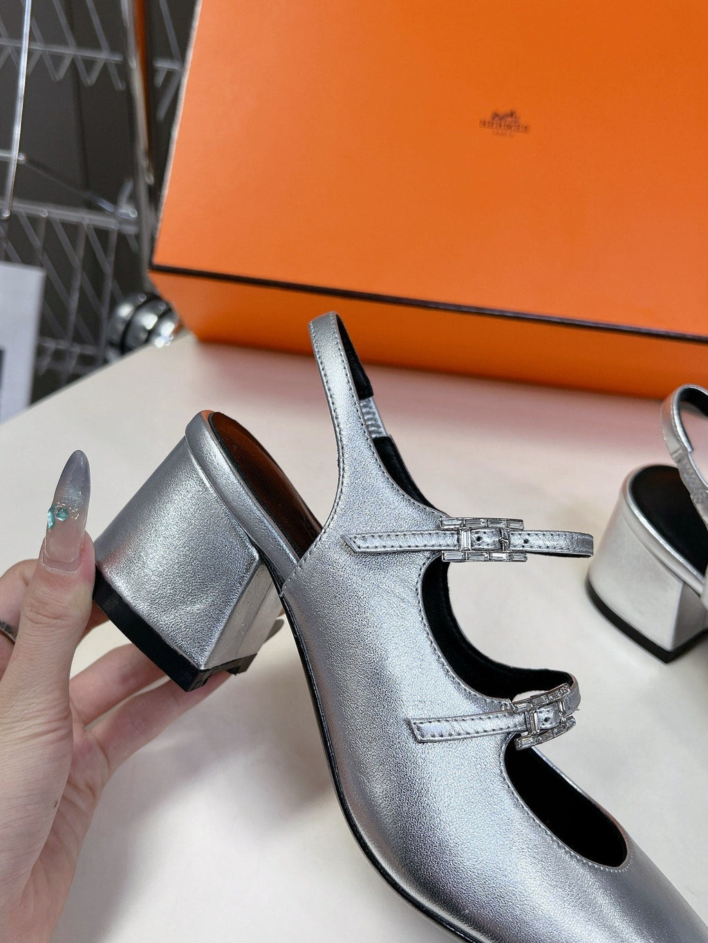 HERMES JACKIE 50 PUMP SILVER LAMBSKIN