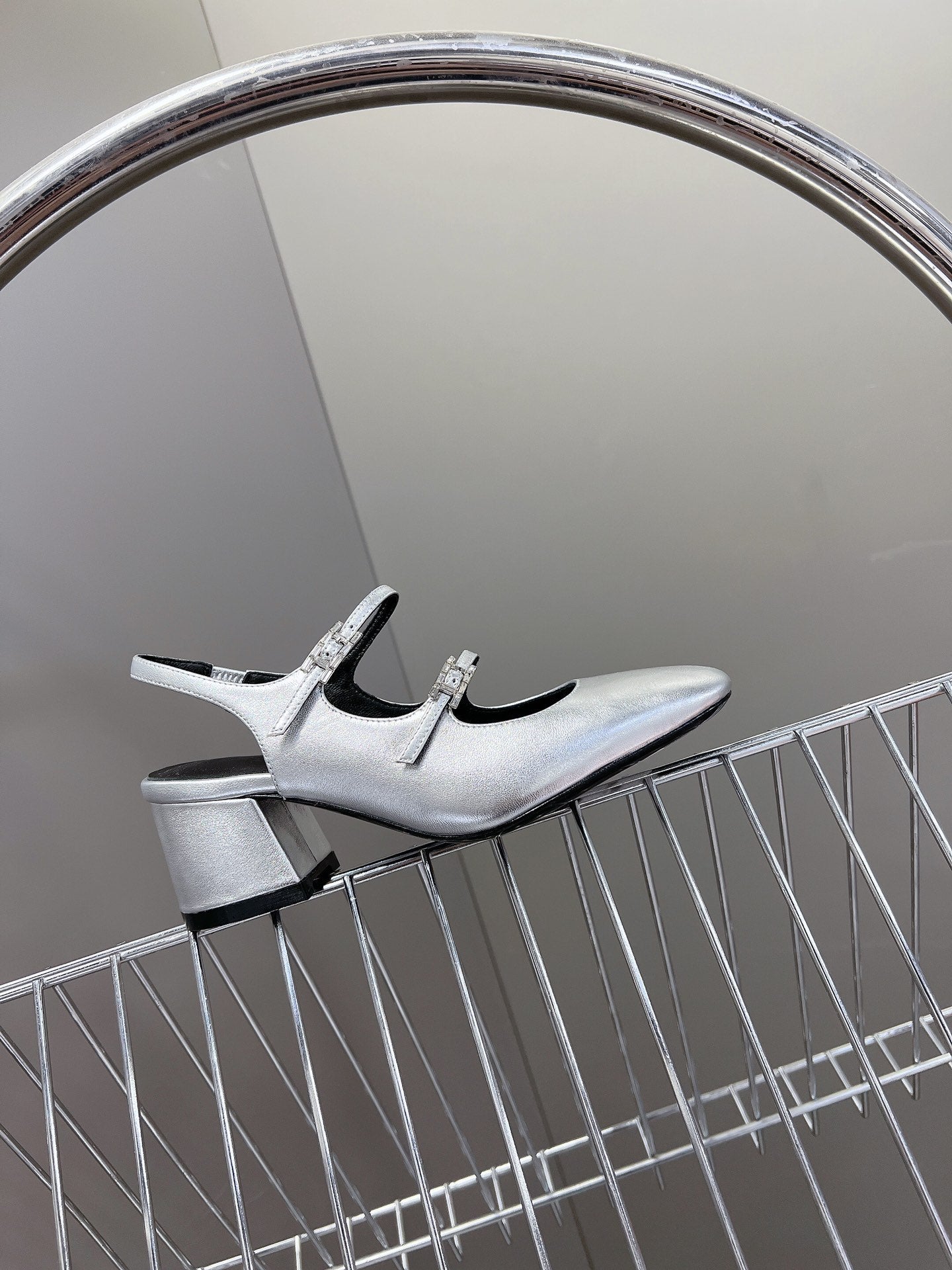 HERMES JACKIE 50 PUMP SILVER LAMBSKIN