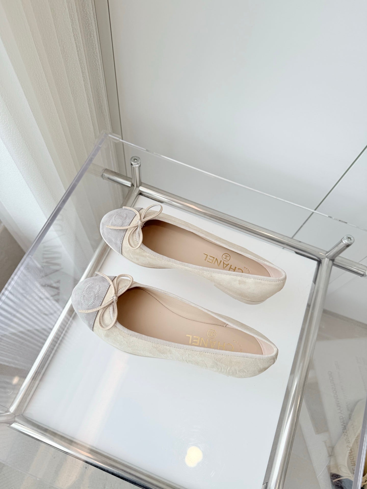 CHANEL BALLET FLAT IN DOVE GRAY MIX PALE YELLOW SUEDE