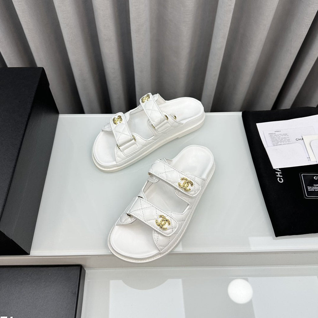 CHANEL dad sandals white patent lambskin mules